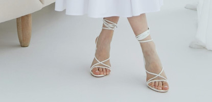 Hydration, Electrolytes, and Nail Strength: Nutrition for Hands and Feet