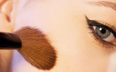 Antioxidant-Rich Nutrition for Eye Health and Dark Circle Prevention